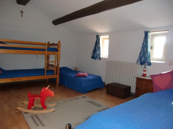 Ideal holiday: Provencal house sleeps 12