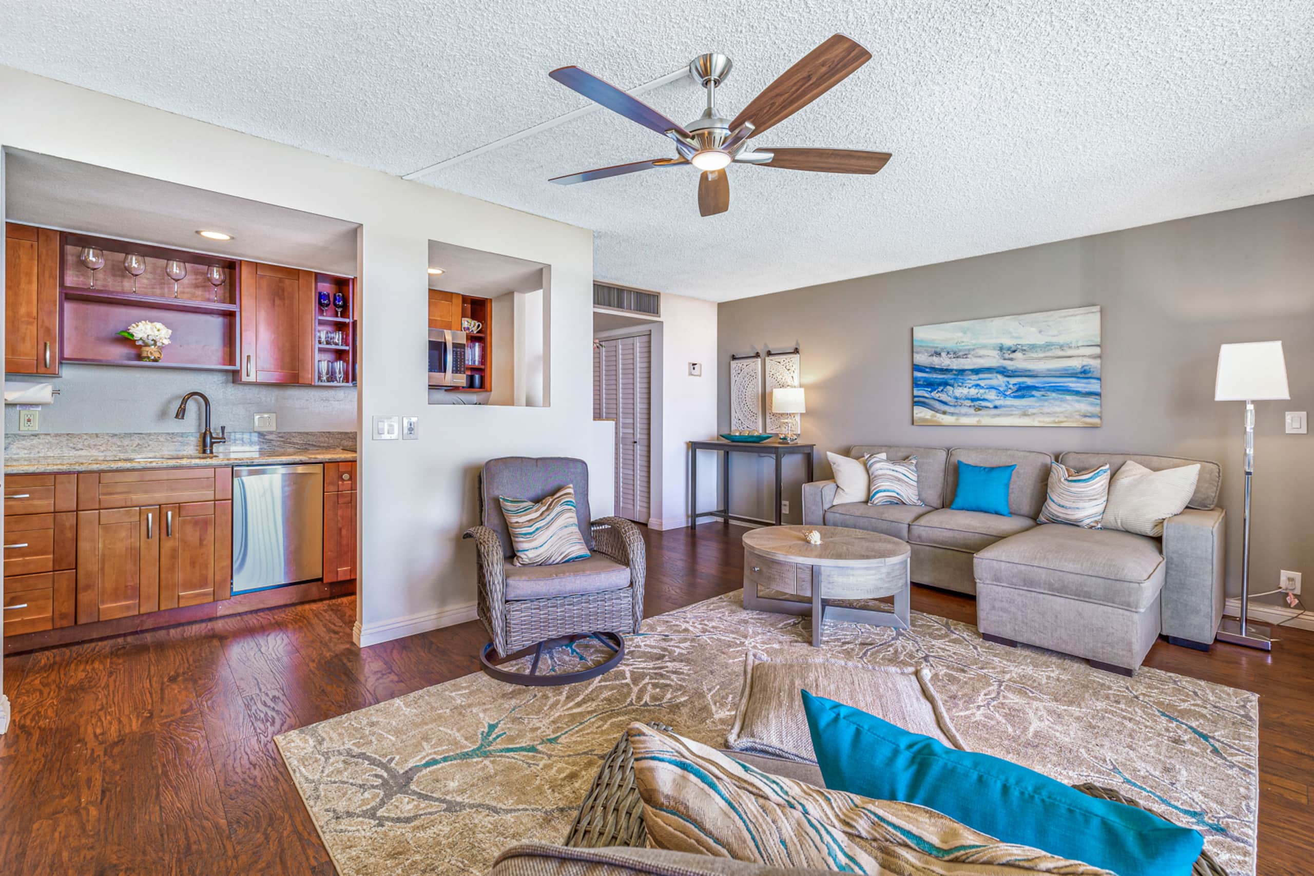 Condo in Kihei · ★4.87 · 1 bedroom · 1 bed · 2 baths - Image 4