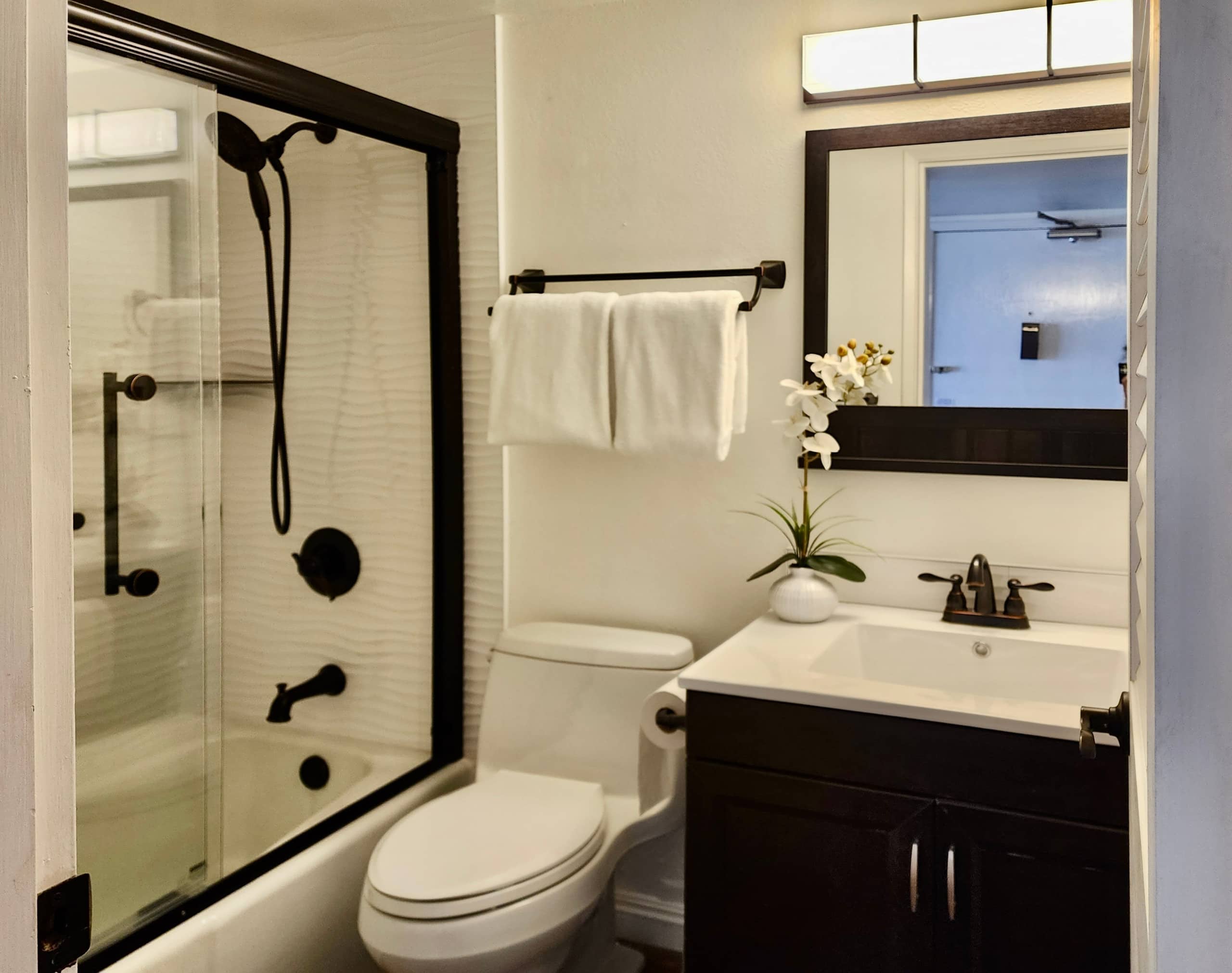 Condo in Kihei · ★4.87 · 1 bedroom · 1 bed · 2 baths - Image 12