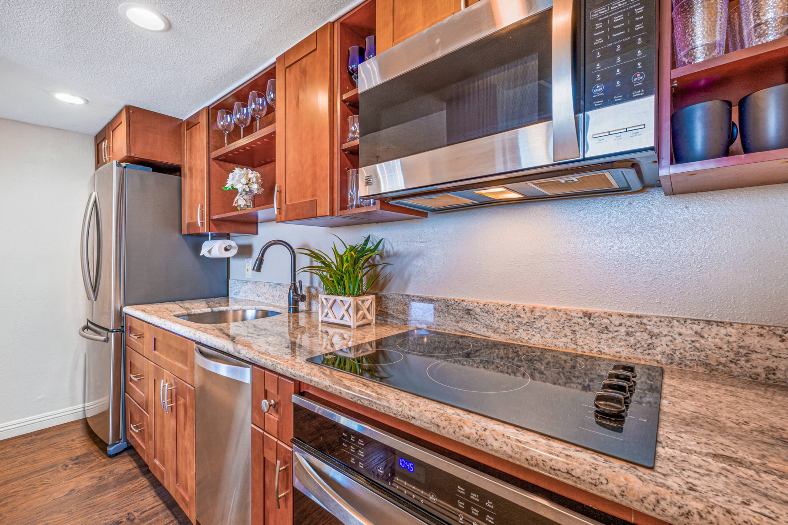 Condo in Kihei · ★4.87 · 1 bedroom · 1 bed · 2 baths - Image 7