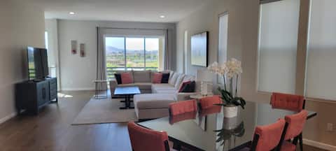 New 4 BD/3.5 BA House - Near public transportation