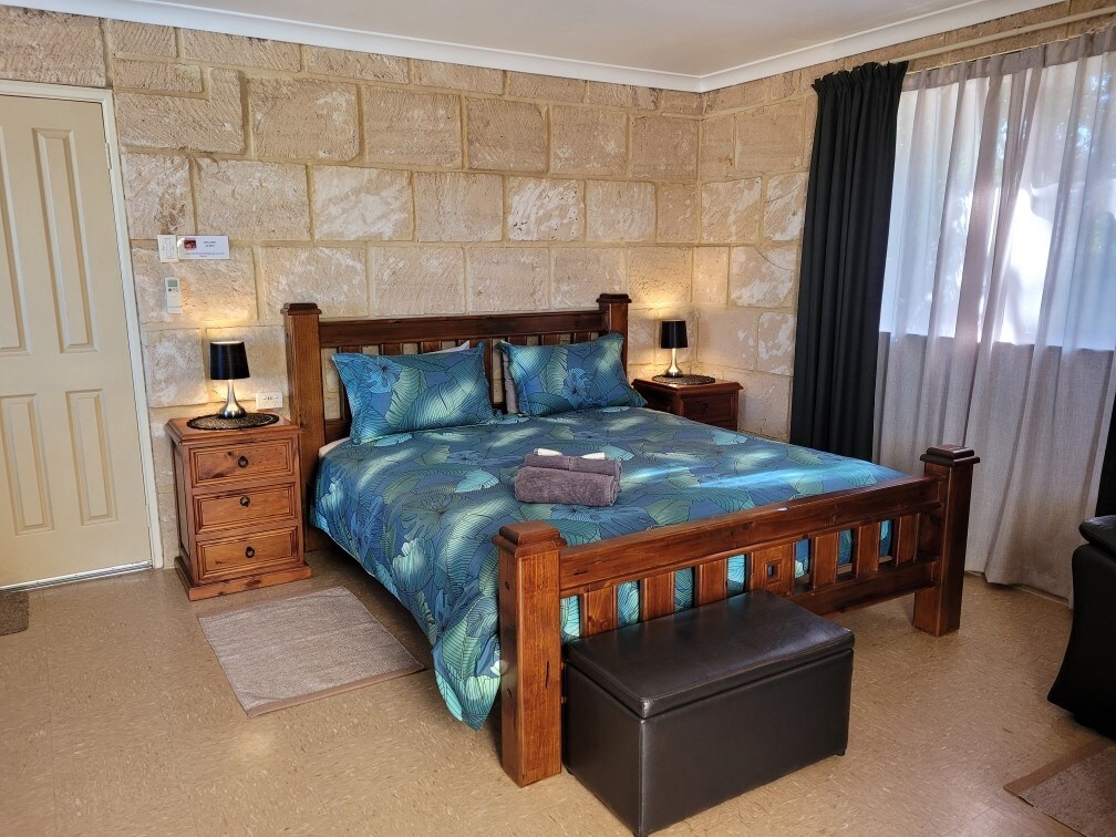 سرير بحجم كبير