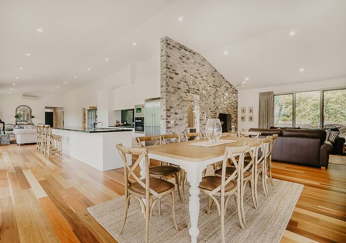 Joie de Vivre – Sunday for Free gallery image 3