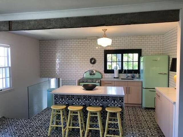 Niagara Holiday Rentals managed Airbnb listing 1
