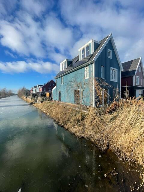 Groot familiehuis aan het water (200m2)