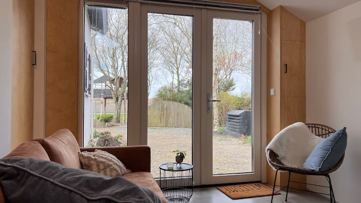 Tiny House/studio By The Sea - 블리싱건