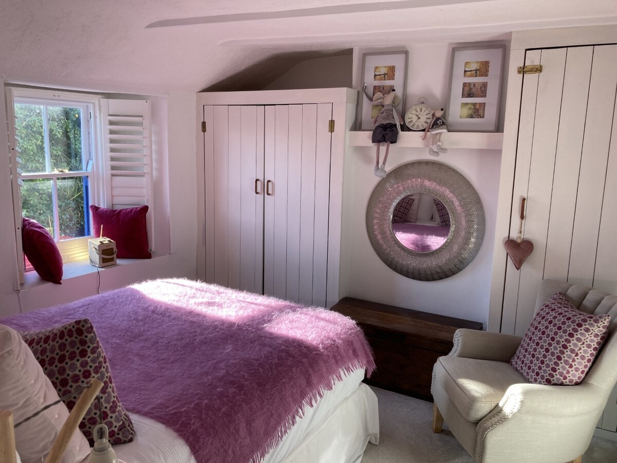 2. spavaća soba s bračnim krevetom