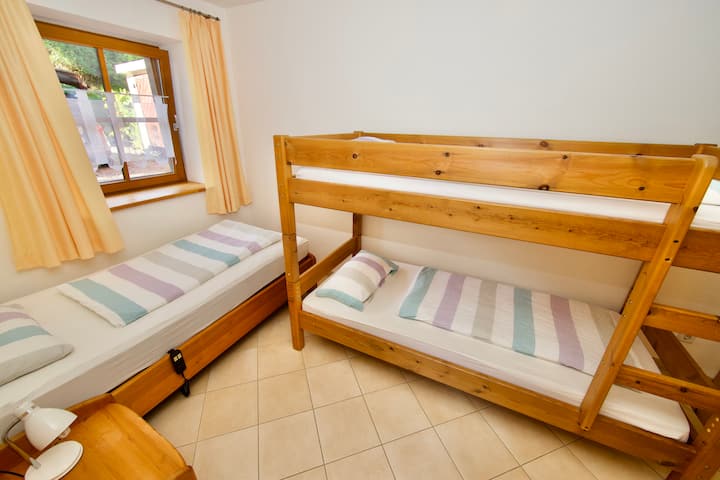 Спална соба 2
