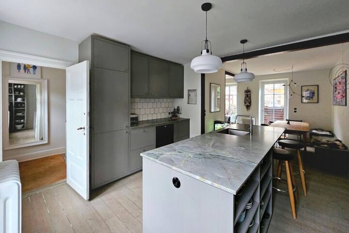 Entire House · Copenhagen’s Iconic ‘Potato Rows’ gallery image 2