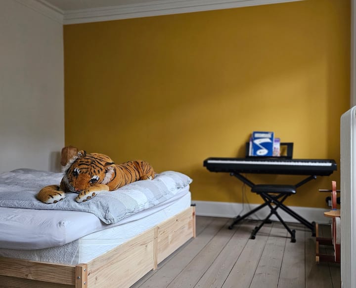 Seconda camera da letto con letto a due piazze situata al primo piano