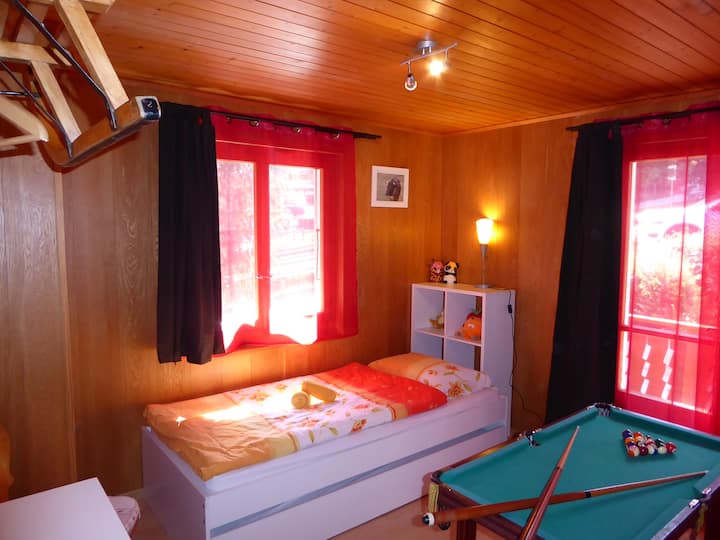 Habitación de cama nido