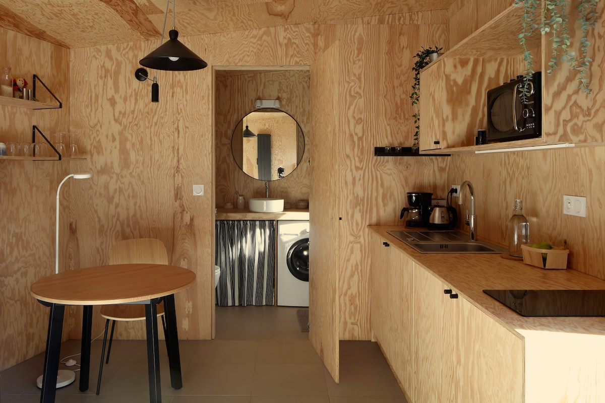 Propriété Airbnb réussie: Wooden cocoon in Anglet with its beautiful terrace! à Anglet