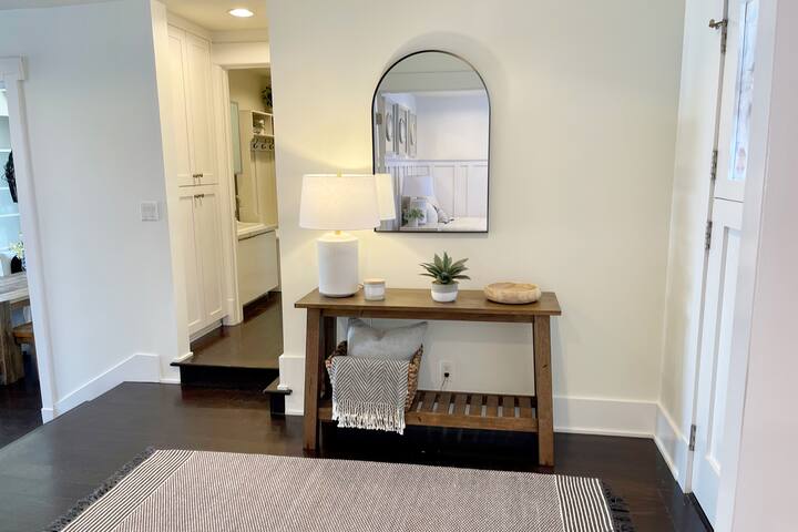 Hermosa Beach Oasis with Pool & Jacuzzi – Private! gallery image 5