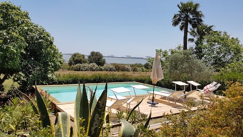 Romantic retreat · lagoon · pool · Cagliari 10'
