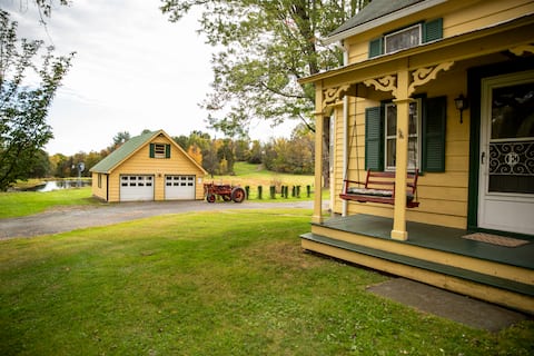 Private 1830 farm house perfect for a country stay