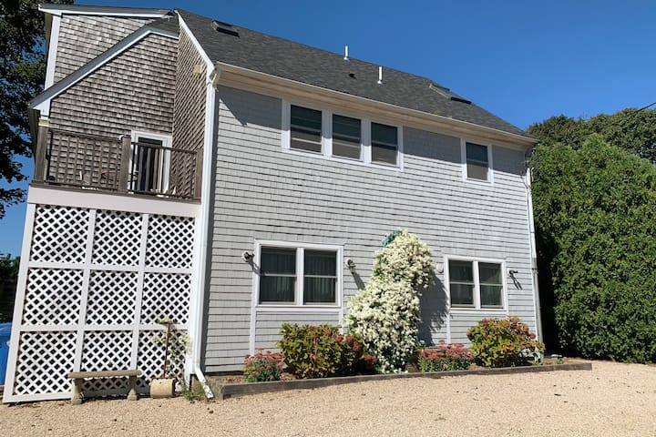 Open Concept Beach House gallery image 3