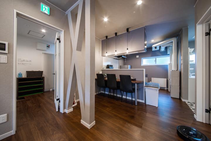 The Sun Lounge【6LDK/Parking for 4 cars/21PAX/192㎡】