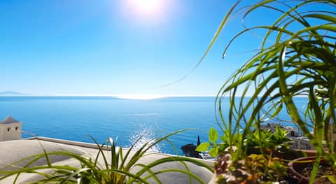 Annuncio Airbnb popolare: Casa Nolina, cozy & charming, a living by the sea a Positano