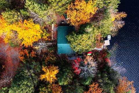 Year-round Water Views ,cozy house near ski resort
