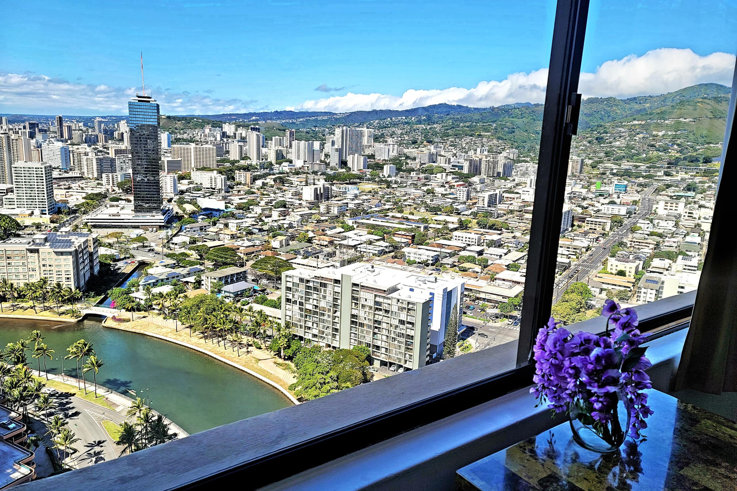 Condo in Honolulu · ★4.83 · Studio · 2 beds · 1 bath - Image 11