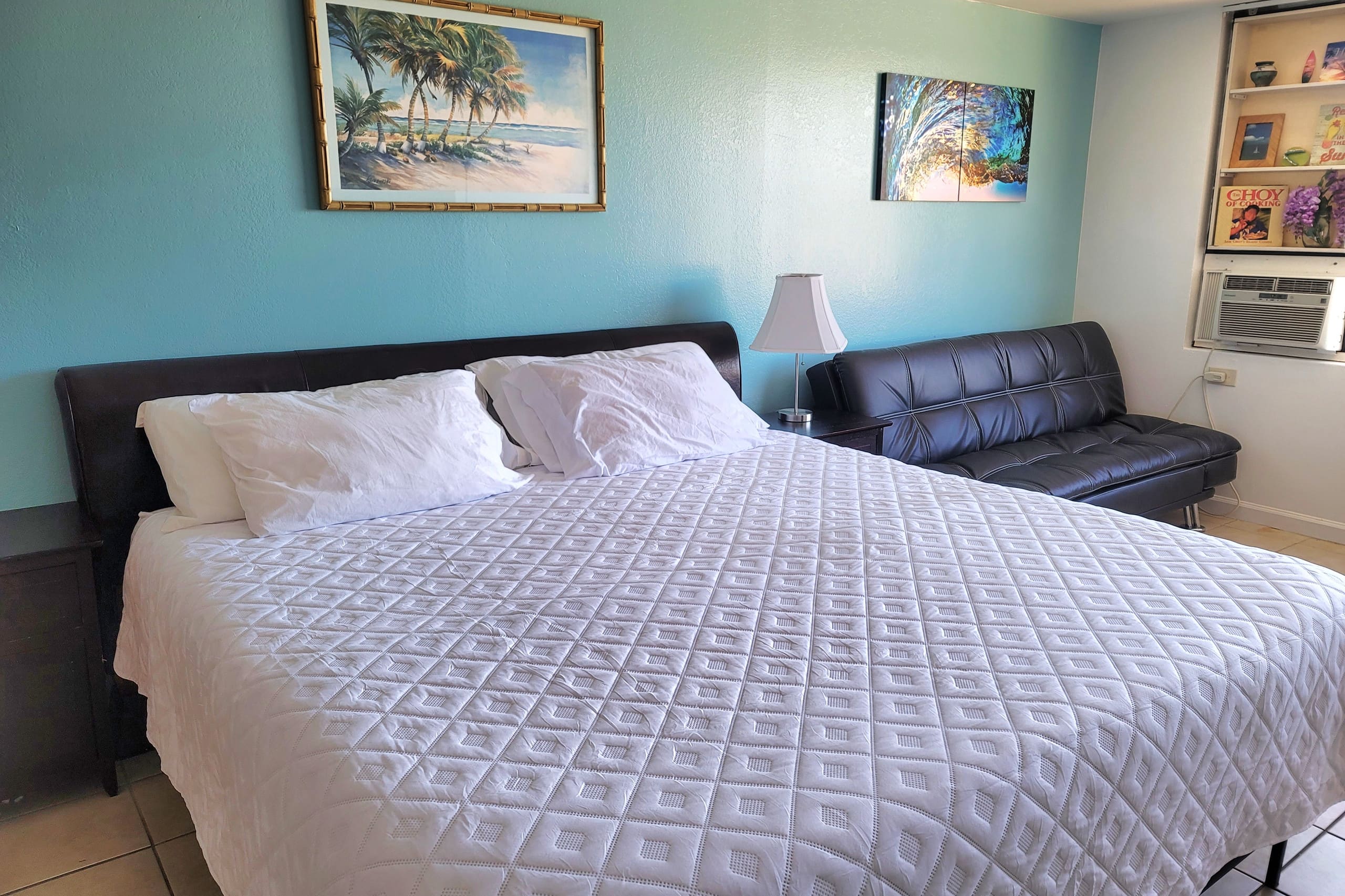 Condo in Honolulu · ★4.83 · Studio · 2 beds · 1 bath - Image 8