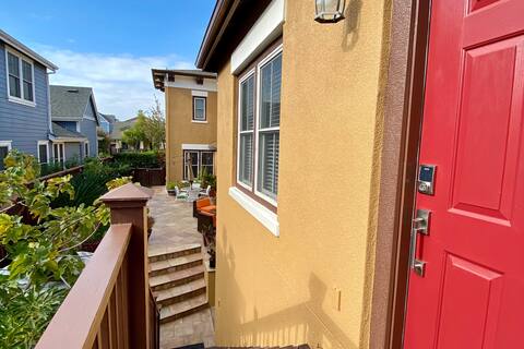 Fantastic Flat by the Bay in btwn SF/Berkeley/Napa