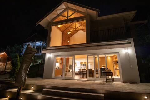 English Villa House Panoramic View 10' Baden Baden