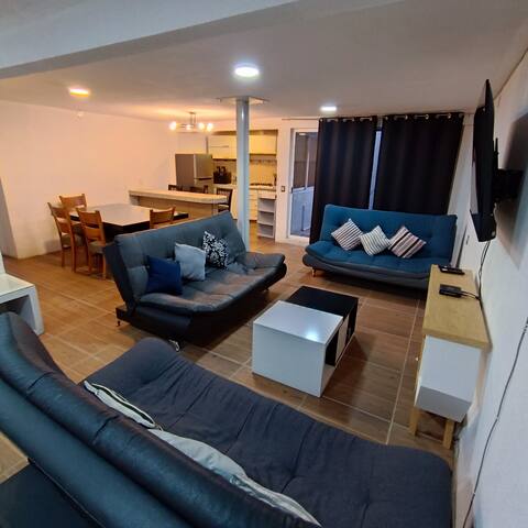 🎱BlackRock Loft