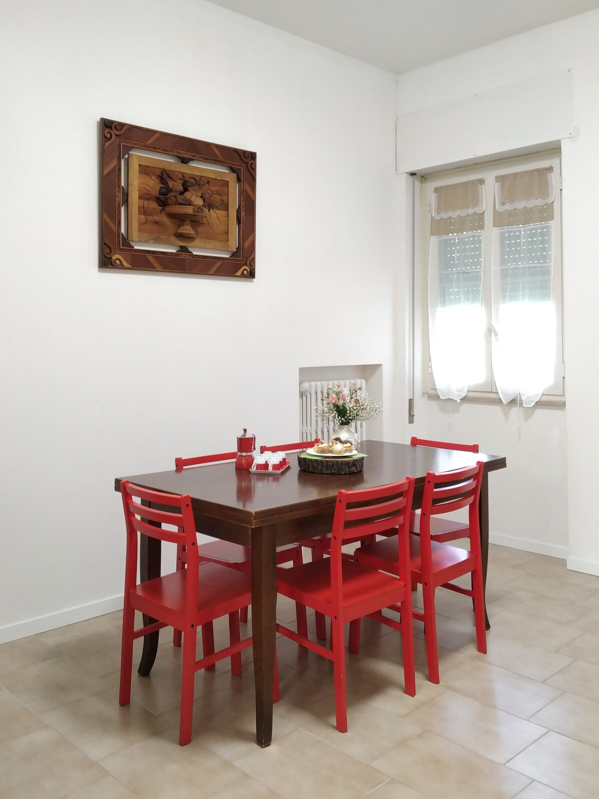 Essenza Maison - Apartamento en el centro de Pescara - Apartamentos en  alquiler en Pescara, Abruzzo, Italia - Airbnb, image size:1200x1600