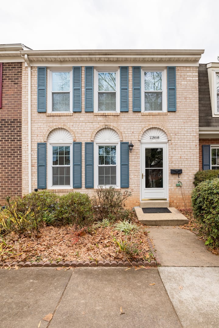 Top 12 Airbnb Vacation Rentals In Reston, Virginia Updated 2024 Trip101