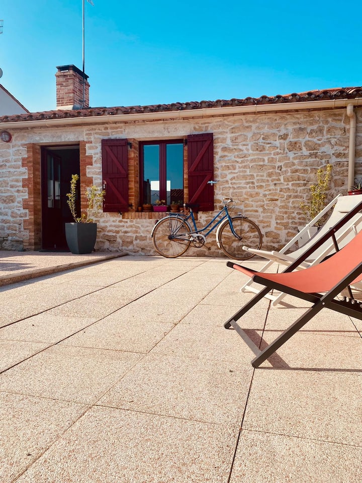 Holiday home in Les Conches Houses for Rent in LongevillesurMer