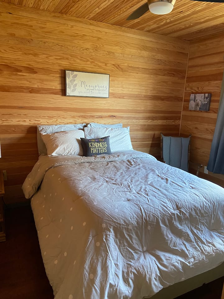 Call Dots. Full Bed