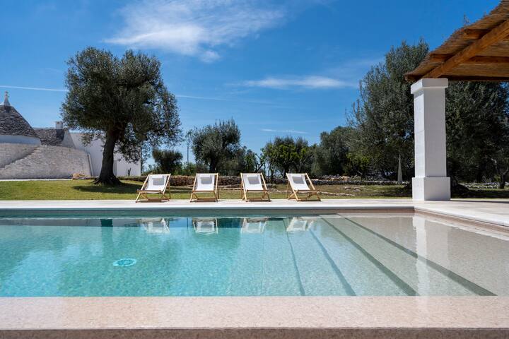 Wonderful design Trullo with swimmingpool & view gallery image 3
