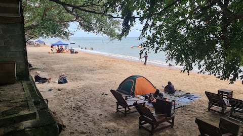 Sea View Kampong Style Homstay - Beach Front