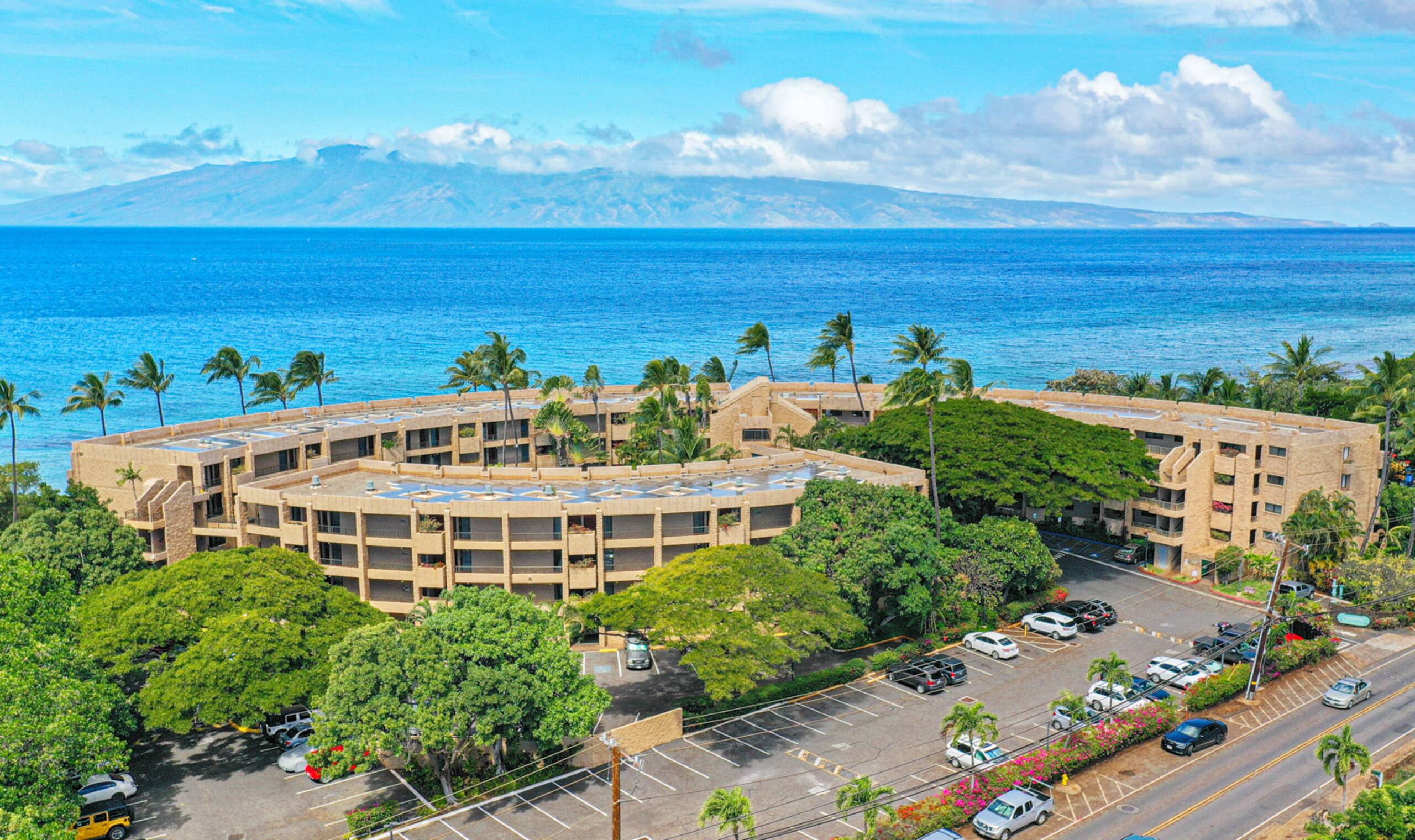 Condo in Lahaina · ★4.85 · 4 bedrooms · 6 beds · 4 baths - Image 22