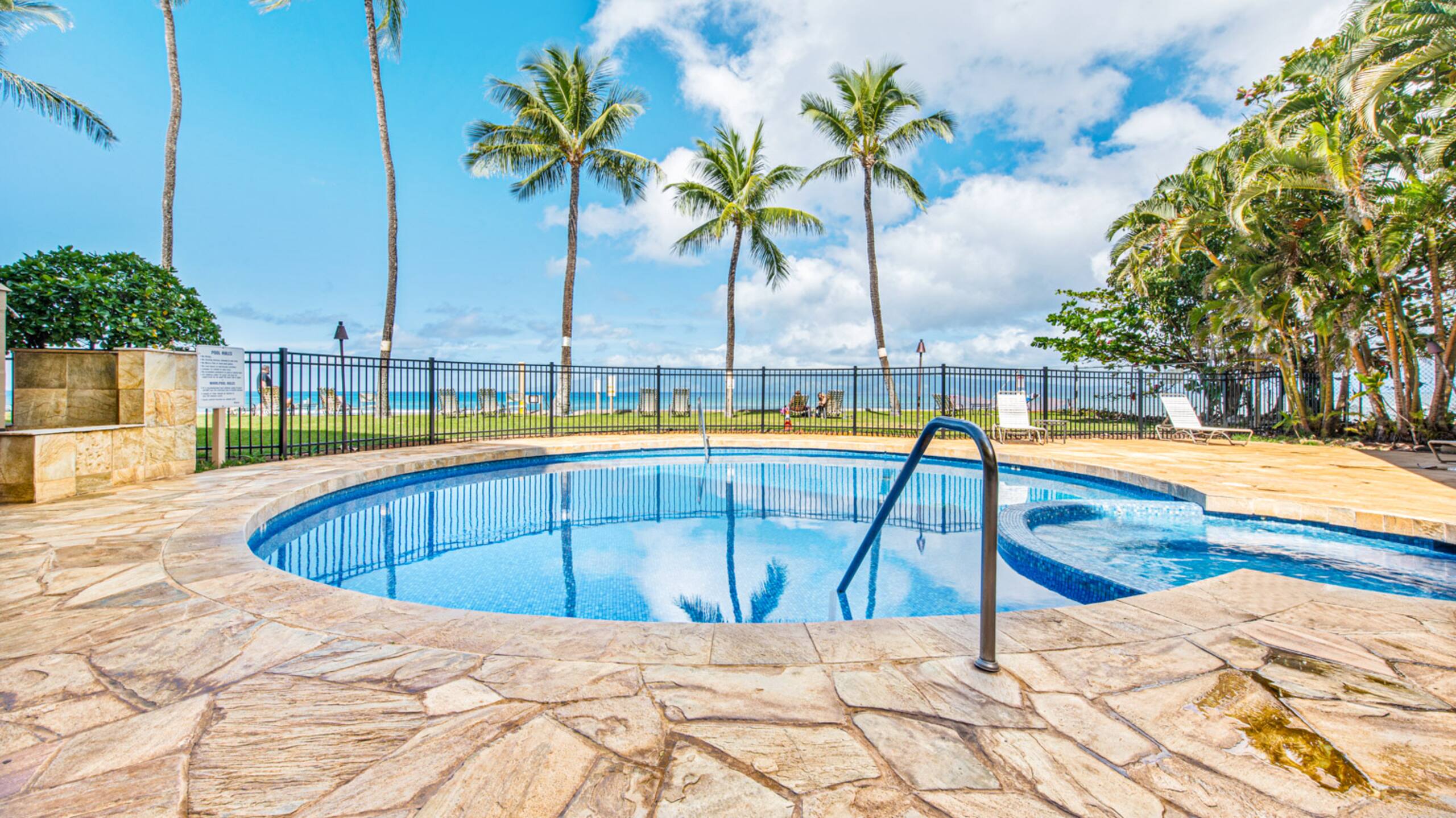 Condo in Lahaina · ★4.85 · 4 bedrooms · 6 beds · 4 baths - Image 28