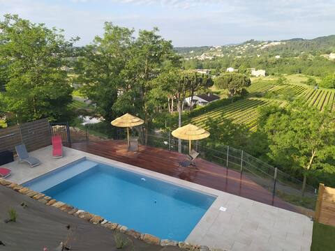 Cottage with superb view, new and modern