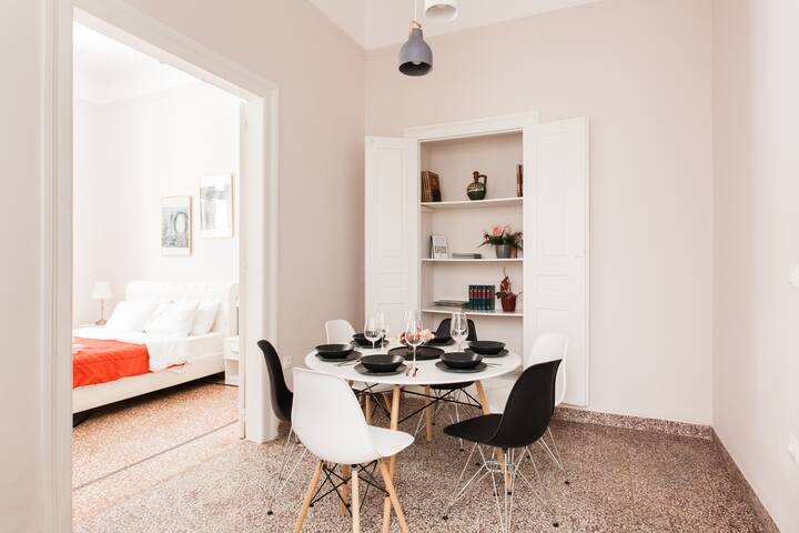 Unique 2floorΗouse& PVt Terrace& Jacuzzi gallery image 2