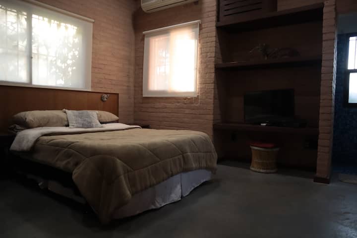 hlavná spálňa
s vlastnou kúpeľňou
