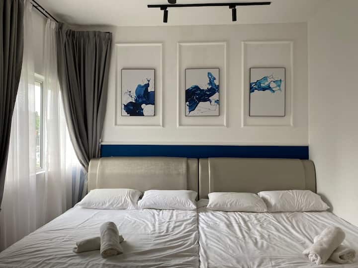 غرفة النوم 2- سريران بحجم كوين مع مروحة سقف 