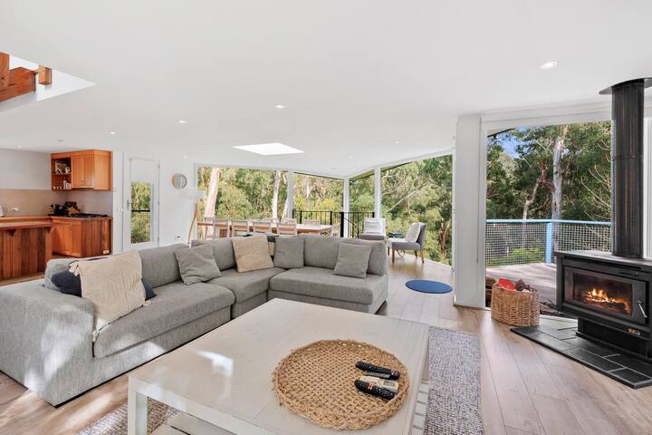 Otway Charm – Lorne Holiday Stays gallery image 3