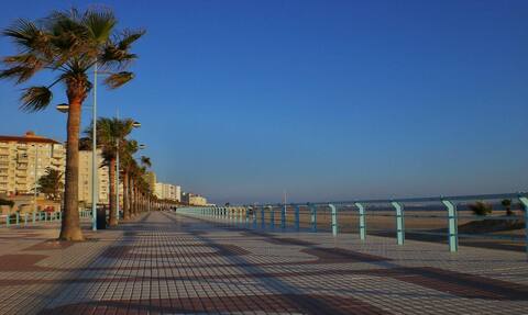 Valdelagrana beachfront apartment.