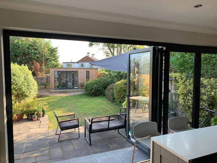 Stunning 3 bedroom family home in Lewisham SE12 Houses for Rent in