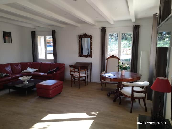 La Maison D'en Haut,calme, Clim, Plain- Pied, Wifi - Uzès