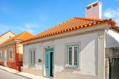 Unique & Stylish Historic House, Great Location