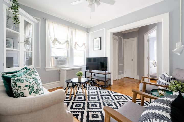 5 Min Drive To Nyc Train, 5 Min Walk To Seton Hall - Harrison, NJ