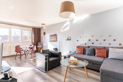 Tichnich Apartement - 1min away from train station