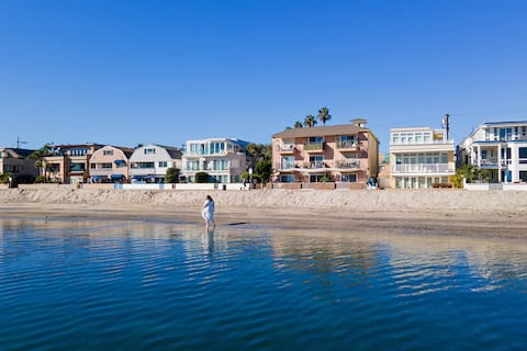 Popular Airbnb listing: Beach In Beach Out in Mission Bay Park