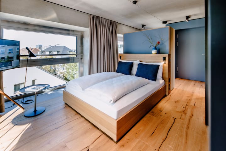 ⁨THE FLAG West M.⁩ managed Airbnb listing 3