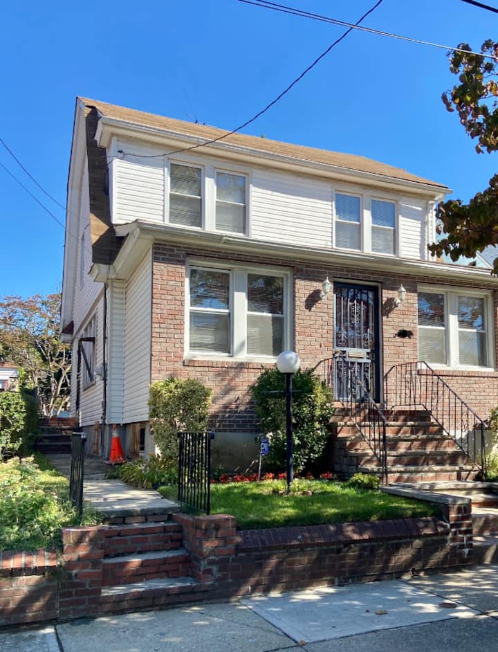 Cheerful 3Bedroom home Near All Houses for Rent in Queens, New York